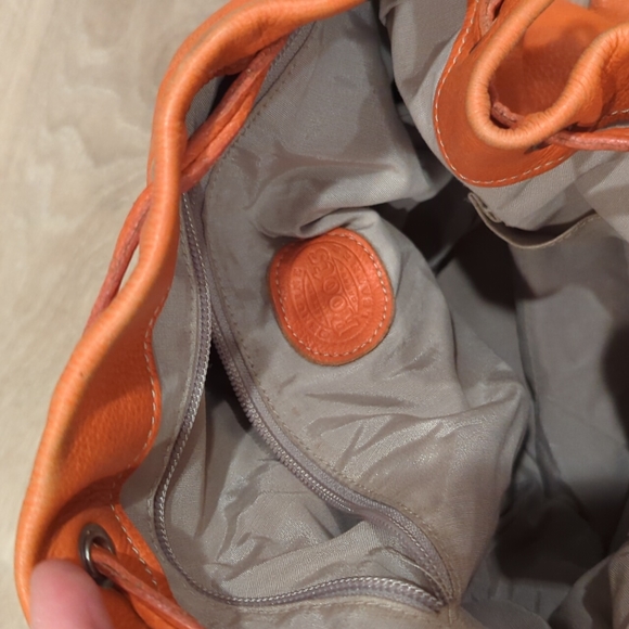 Roots Orange Leather Bucket Bag - Picture 7 of 11